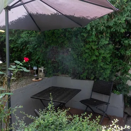Kleines Souterrain Direkt Am Park *