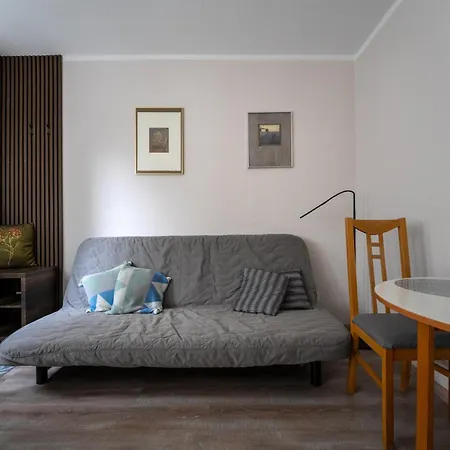 Kleines Souterrain Direkt Am Park