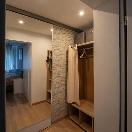 Kleines Souterrain Direkt Am Park *