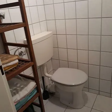 Kleines Souterrain Direkt Am Park Apartamento Wiesbaden