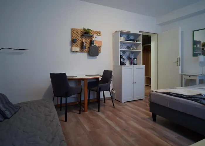 Kleines Souterrain Direkt Am Park Apartamento