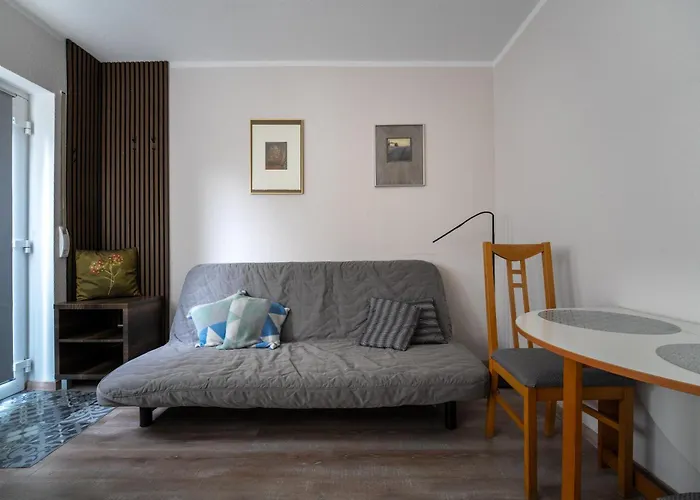 Kleines Souterrain Direkt Am Park